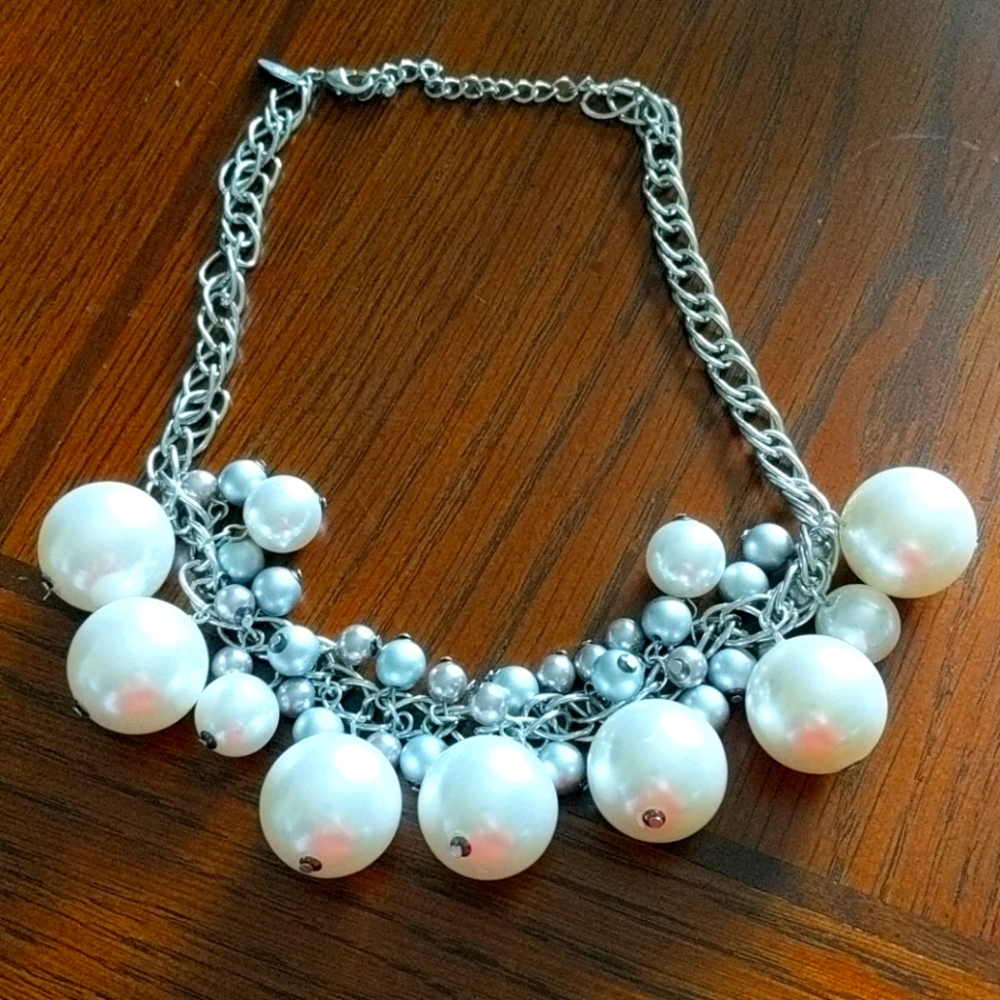 Holiday balls necklace